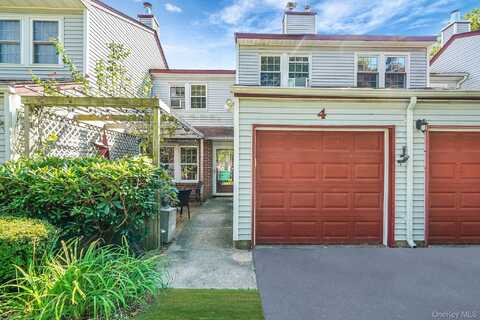 4 Georgian Court, Coram, NY 11727