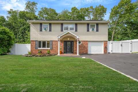 5 Montrose Lane, East Northport, NY 11731