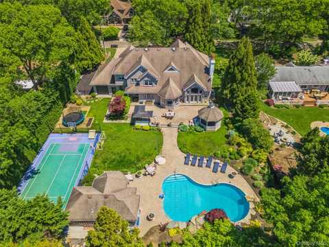 10 Colonial Drive, Smithtown, NY 11787