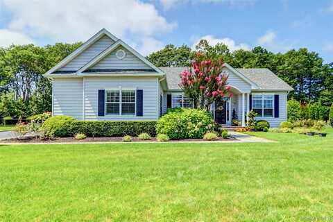 2 Hamptons Court Drive W, Eastport, NY 11941