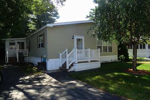 11 Whistle Stop Circle, Wells, ME 04090