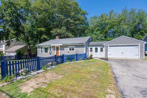 111 School Street, Berwick, ME 03901