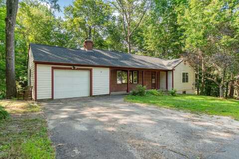39 Leach Hill Road, Casco, ME 04015