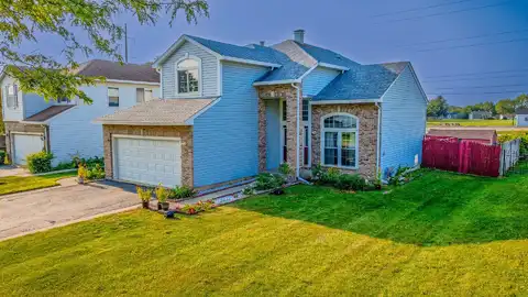 372 Millwood Drive, Bartlett, IL 60103