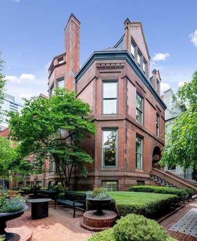 1919 S Prairie Avenue, Chicago, IL 60616