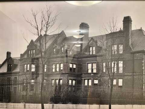 1919 S Prairie Avenue, Chicago, IL 60616