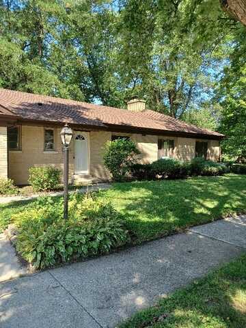210 Maple Lane, Thornton, IL 60476