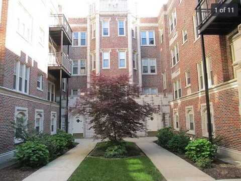2315 E 70th Place, Chicago, IL 60649