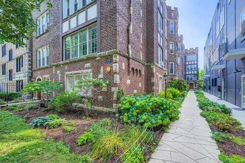 1529 W Estes Avenue, Chicago, IL 60626