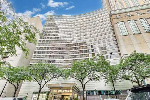 110 E Delaware Place, Chicago, IL 60611