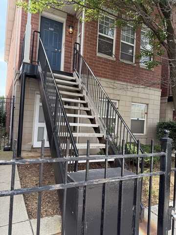 649 W Division Street, Chicago, IL 60610