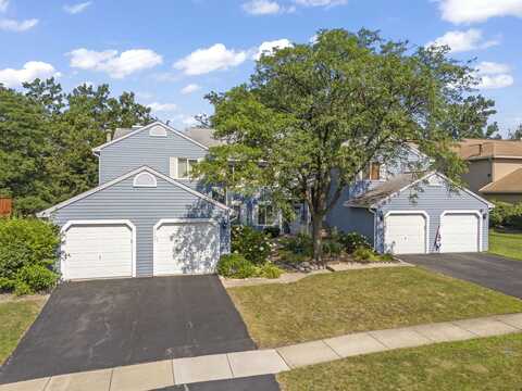 2482 BRUNSWICK Circle, Woodridge, IL 60517