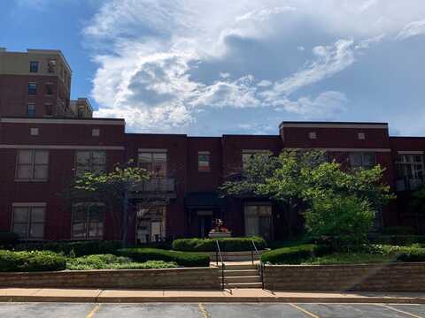 1515 S Halsted Street, Chicago, IL 60607