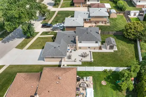865 Love Street, Elk Grove Village, IL 60007
