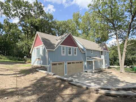 885 Geneva Road, Saint Charles, IL 60174