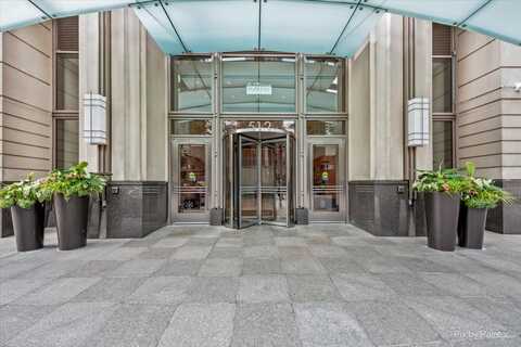 512 N Mcclurg Court, Chicago, IL 60611