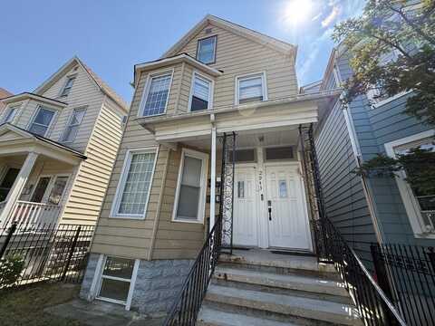 2943 N Allen Avenue, Chicago, IL 60618