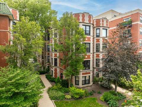 7631 N Eastlake Terrace, Chicago, IL 60626