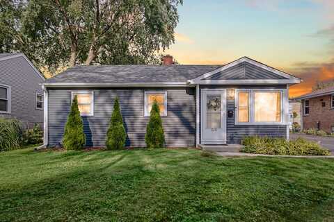 325 S Wisconsin Avenue, Addison, IL 60101