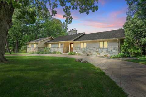 39w526 Lori Lane, Elgin, IL 60124