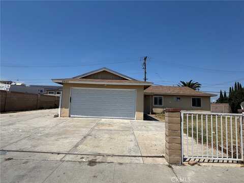 8961 Emerald Avenue, Westminster, CA 92683