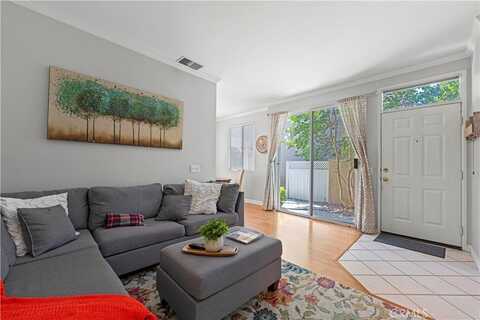 27849 Skycrest Cr, Valencia, CA 91354