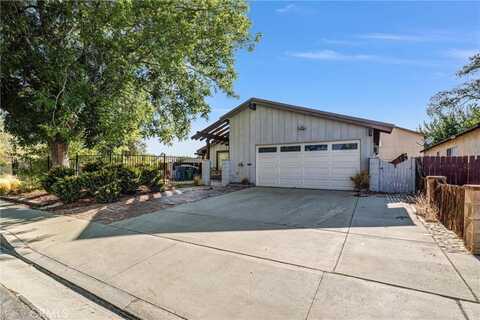 44527 E 12th Street E, Lancaster, CA 93535