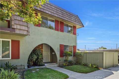 4836 Larwin Avenue, Cypress, CA 90630