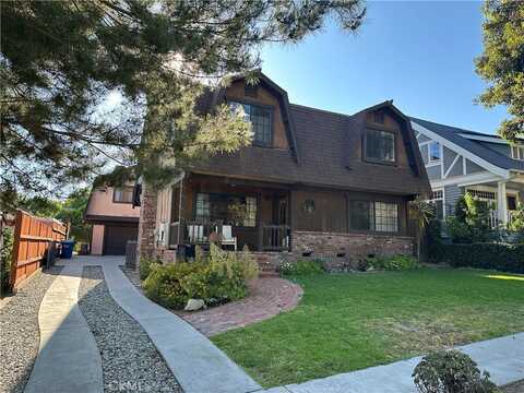 199 N Hermosa Avenue, Sierra Madre, CA 91024
