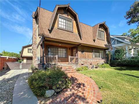 199 N Hermosa Avenue, Sierra Madre, CA 91024