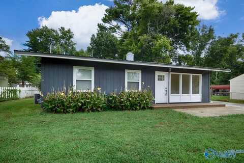 1703 Oakwood Avenue, Huntsville, AL 35801