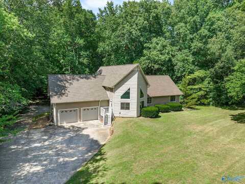 1136 Shoal Creek Road, Decatur, AL 35603