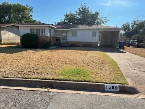 1500 Runnels, Sweetwater, TX 79556