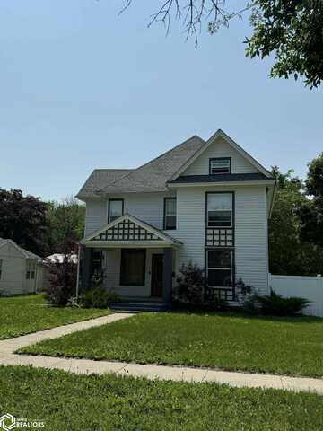 215 5th Avenue NE, Belmond, IA 50421