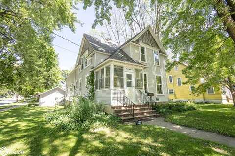 414 N 3rd Street, Clear Lake, IA 50428