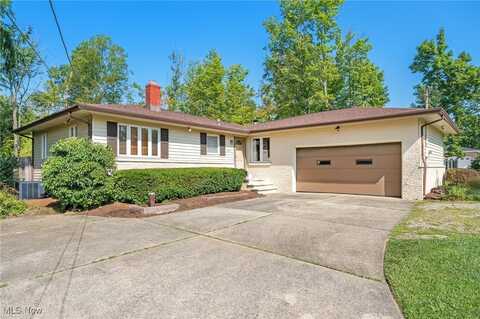1540 Skyland Drive, Hinckley, OH 44233