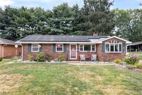 1214 N Main Street, Uhrichsville, OH 44683