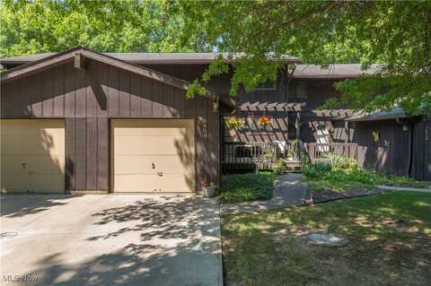 9408 Bassett Lane unit: 416, North Royalton, OH 44133