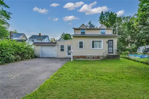 4649 Burleigh Road, Garfield Heights, OH 44125