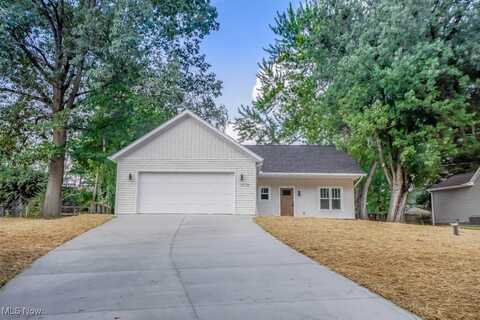 3078 Greenhill Road, Akron, OH 44319
