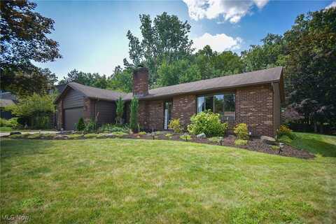 10266 Huntington Park Drive, Strongsville, OH 44136