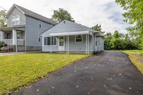16322 Tarkington, Cleveland, OH 44128