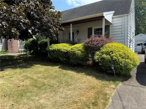31 Rockdale Avenue, Youngstown, OH 44512