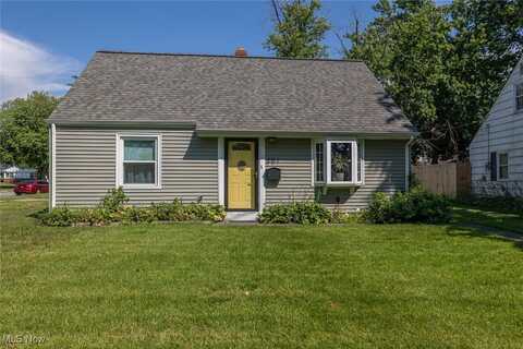 351 E 232nd Street, Euclid, OH 44123
