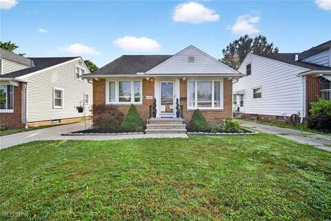 6423 Keltonshire Road, Parma, OH 44129