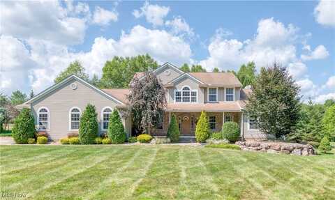13006 Meadowwood Drive, Chardon, OH 44024