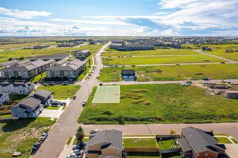 2902/2904 29th Avenue West, Williston, ND 58801