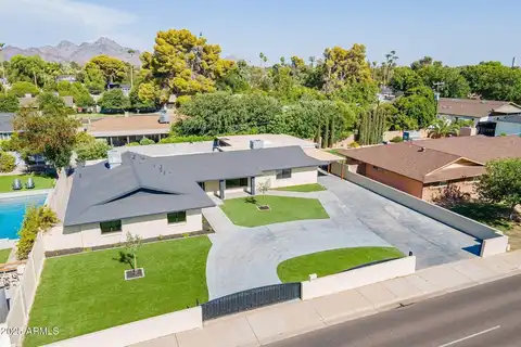 7637 North 7TH Avenue, Phoenix, AZ 85021
