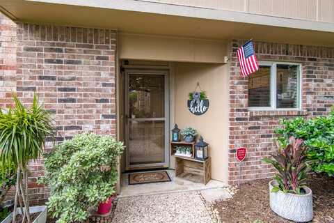 2503 Bering Dr #7, Houston, TX 77057