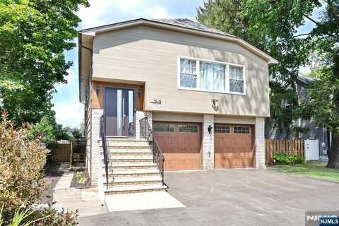 13-15 Rose Place, Fair Lawn, NJ 07410